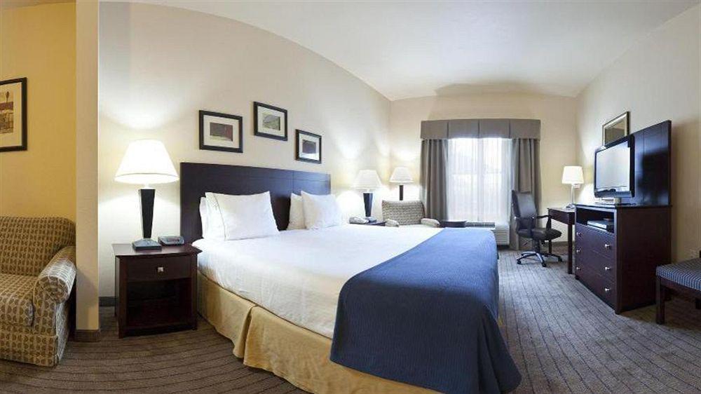 Holiday Inn Express Hotel & Suites Marshall By Ihg Extérieur photo