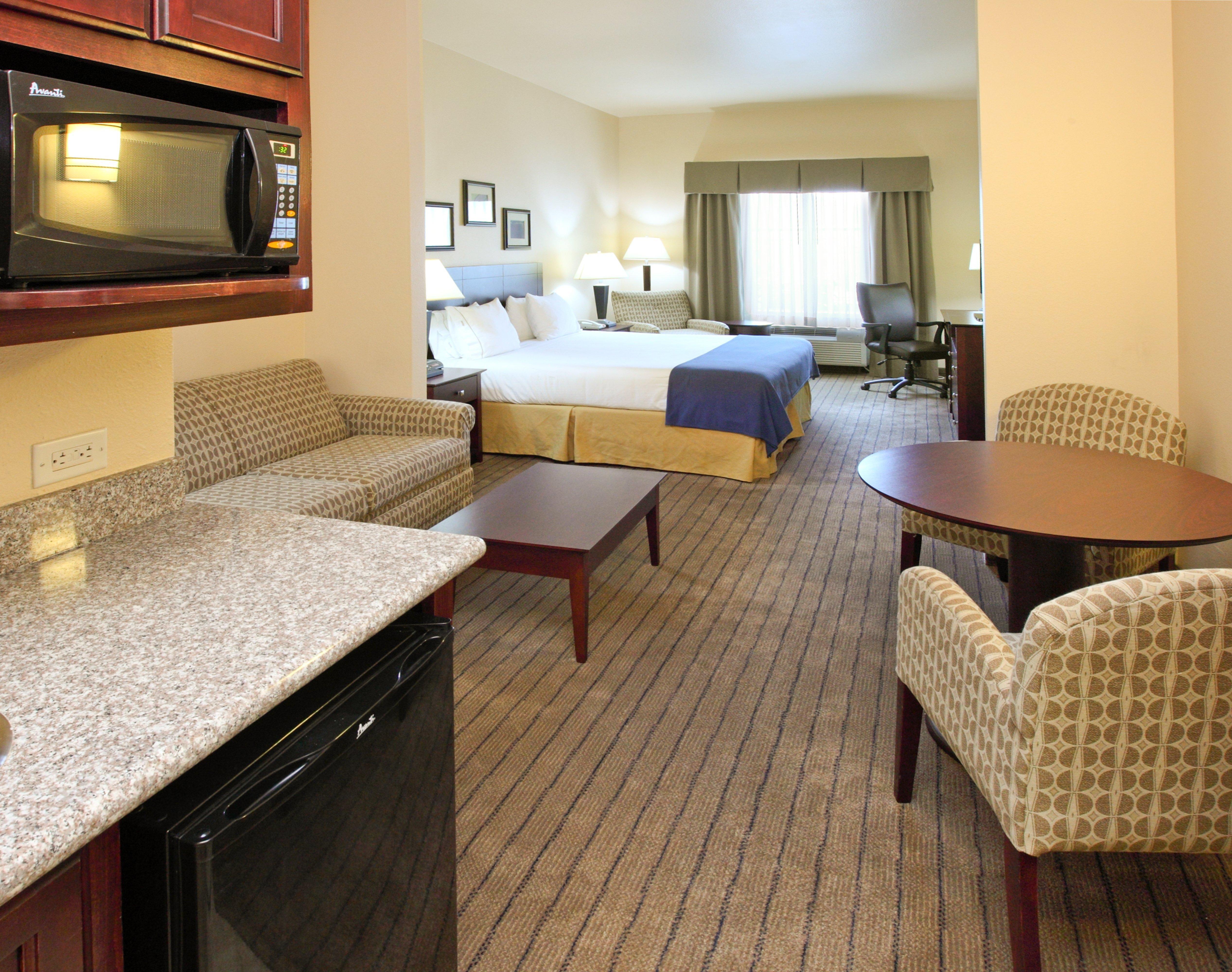 Holiday Inn Express Hotel & Suites Marshall By Ihg Extérieur photo