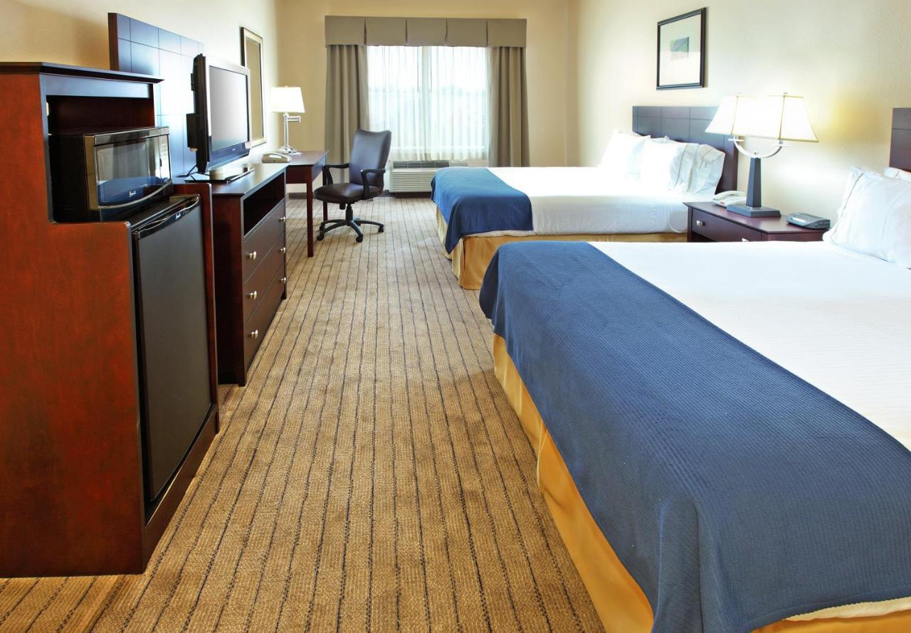 Holiday Inn Express Hotel & Suites Marshall By Ihg Extérieur photo